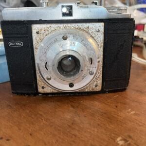 vintage Dacora Digna 120mm film camera, introduced around 1954 in West Germany.